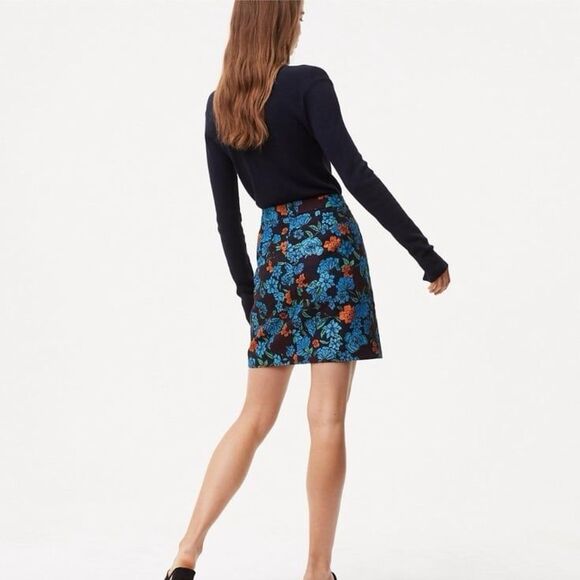 Loft Skirt - Picture 9 of 9